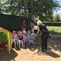 "Песочница", детский клуб, дневной лагерь для детей 2-7 лет в посёлке Вешки, Подмосковье