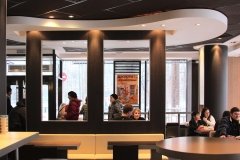 McDonald’s, "Макдоналдс" на Дементьева