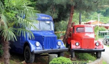 Музей автомотостарины, краснодарского чая, самоваров и быта в Сочи