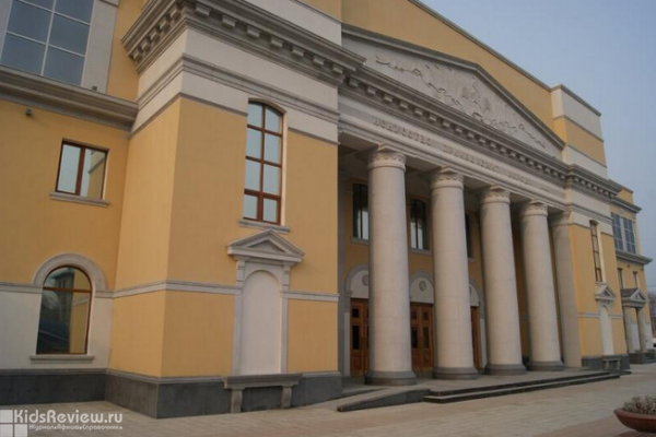 Городской Дворец культуры, концертный зал, выставочная площадка в Центральном районе, Хабаровск