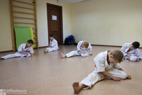 "Таленто", детский клуб, развивающие занятия, школа мам, спротивные секции для детей в Екатеринбурге