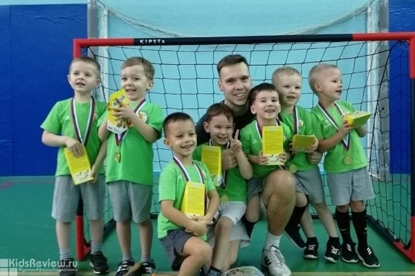 "Футболенок" футбольная школа для детей от 3 лет до 12 лет на Никулинской, Москва