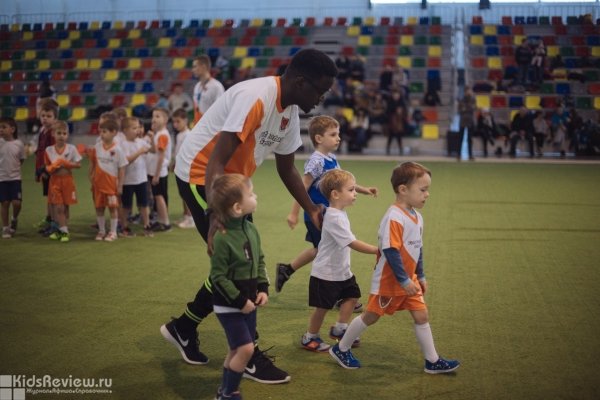 First Football School в Кольцово, английская футбольная школа для детей от 3 до 14 лет в Екатеринбурге