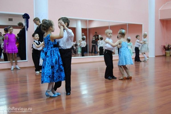 "Танцбург", классические и современные танцы, йога для детей на Главной, Железнодорожный, Подмосковье