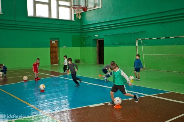 "Смена", детский футбольный клуб на Октябрьской, Омск