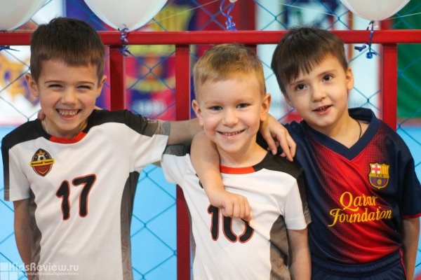"Маленький чемпион", секция по футболу для детей от 3 до 7 лет на Чкаловской, Москва
