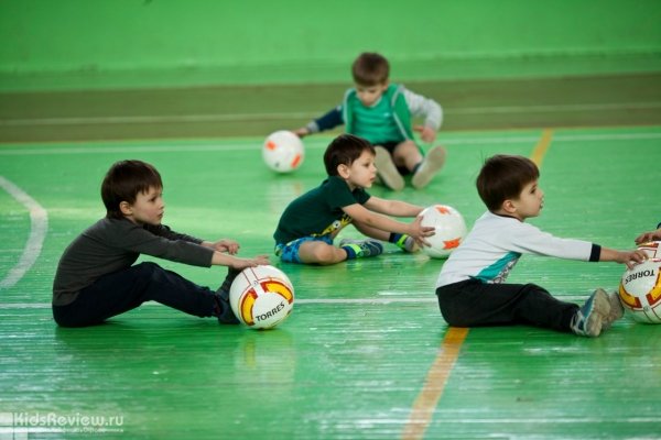 "Смена", футбол для детей 3-6 лет на Круговой, Омск