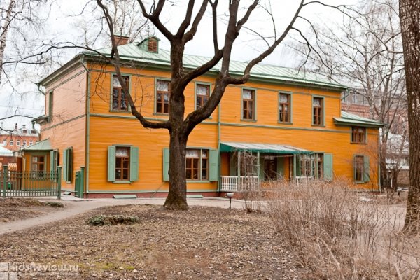 Музей-усадьба Л. Толстого в Хамовниках, Москва