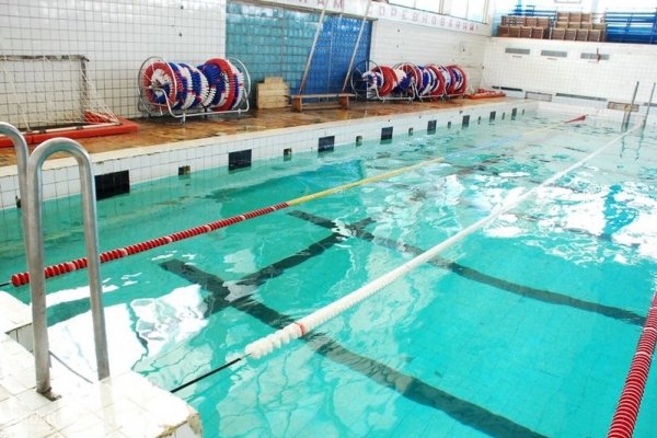 Бассейн при комплексе Волгоградских профсоюзов, занятия плаванием для детей от 1 года, Волгоград