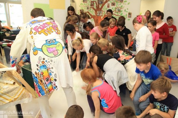 "Белый Кролик", городской лагерь для детей 6-11 лет в антикафе, Москва