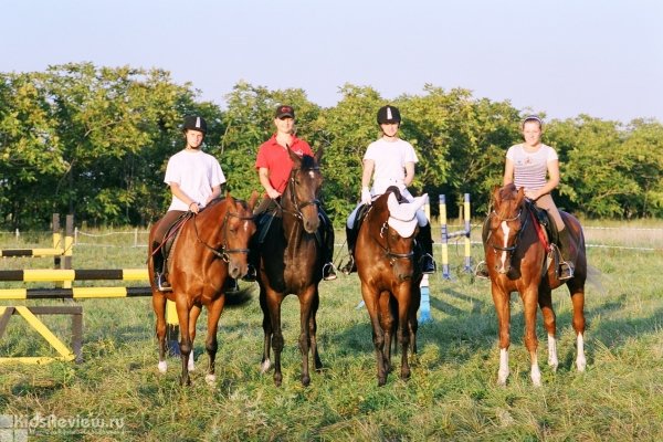 "Чистополье", конно-спортивный клуб в селе Чистополье, Хабаровск