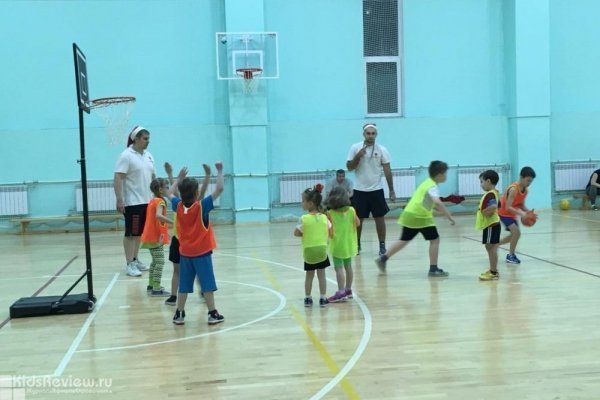 "Юника" на Юмашева, баскетбольная школа для детей на ВИЗе, Екатеринбург 
