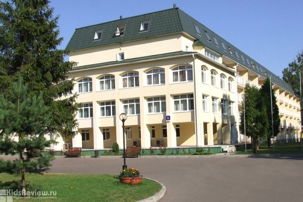 "Атлас Парк Отель" (Atlas Park Hotel), отель для отдыха с детьми, детский клуб, верховая езда в Московской области