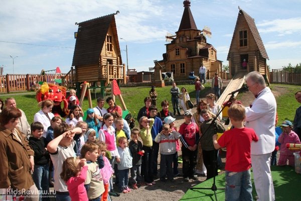 "Детский парк чудес" и мини-зоопарк у ТЦ "Ритейл Парк" в Москве