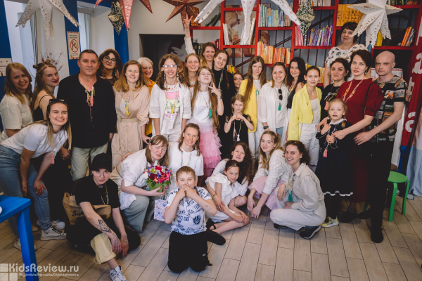 "Белая Ворона", городской лагерь полного дня для детей 6-12 лет на Таганке в Москве, Россия