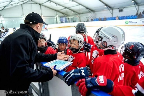 Хоккейная академия Дениса Абдуллина, хоккей для детей от 3 до 16 лет в Крылатском, Москва