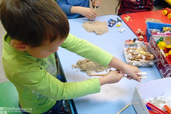 Yes, образовательный центр, детские праздники, логопед, развивающие занятия для детей и языковые курсы на Эльмаше, Екатеринбург