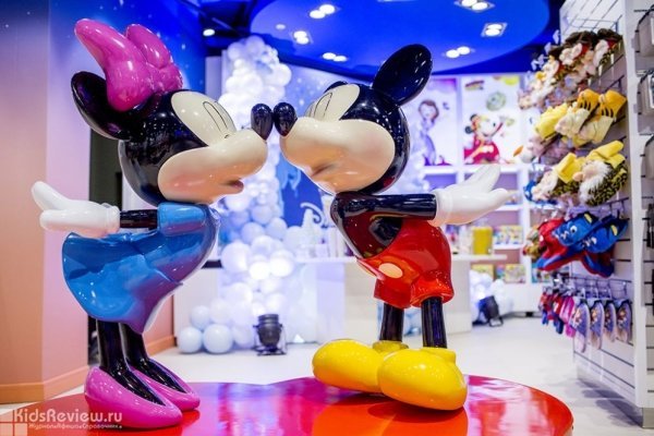 Disney в ЦДМ, "Дисней", магазин игрушек на Лубянке в Москве