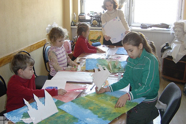 "Лориэль", творческий центр, уроки рисования для детей и взрослых во Владивостоке