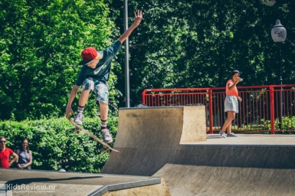 Школа скейтбординга для детей в скейт-парке Vans Off The Wall, Парк Горького, Москва
