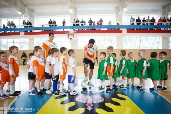 First Football School, английская футбольная школа для детей от 3 до 14 лет на Колмогорова, Екатеринбург, филиал закрыт