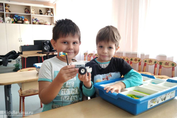 "Пиксель" на Академика Янгеля, робототехника, программирование, создание игр, веб-дизайн для детей в Москве