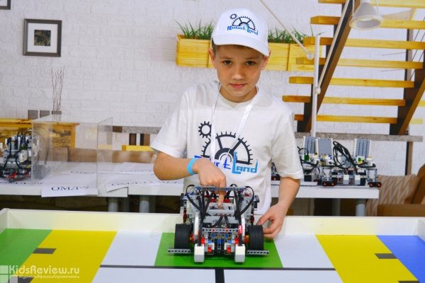 RoboLand на Сибирском тракте, клуб робототехники для детей от 5 до 15 лет, Казань