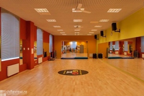 Gold's Gym Lefort, "Голдс Джим Лефорт", фитнес-центр с детской комнатой, Преображенская площадь, Москва