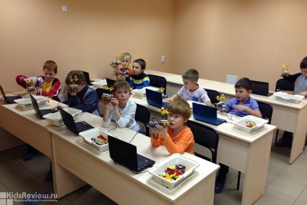"Интеллект", семейный досуговый центр, шахматы, программирование микроконтроллеров для детей на Химмаше, Екатеринбург