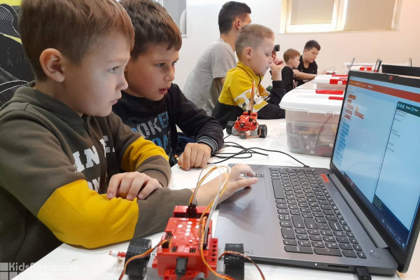 Robot Star на Степана Разина, школа робототехники и автоматики для детей 6-14 лет в Екатеринбурге