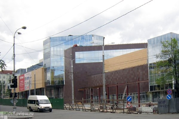 "Макси", торгово-развлекательный комплекс на Ленина в Петрозаводске 