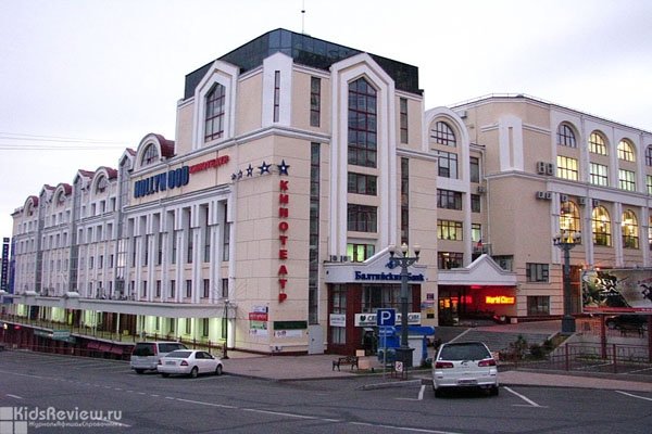 Hollywood ("Голливуд"), кинотеатр на Тургенева, Хабаровск