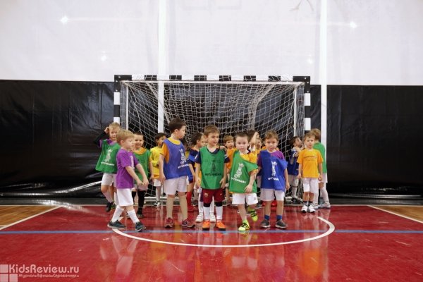 "Футландия", детский футбольный клуб на Свердлова, Москва