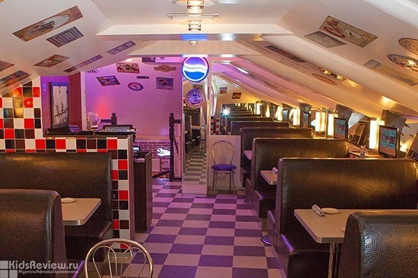 Frendy’s American Diner, "Френдис Американ Дайнер", американский ресторан с детским меню в Москве, Покровка