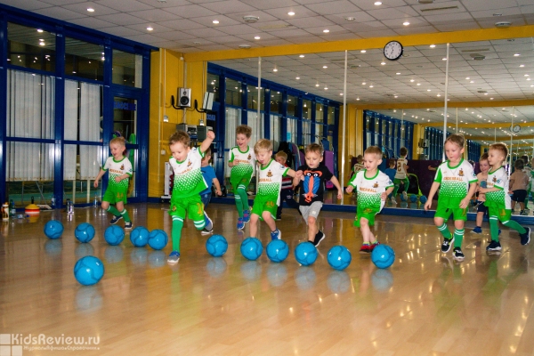 Kinderbase, школа футбола для детей от 2,5 лет на Клязьминской, Москва