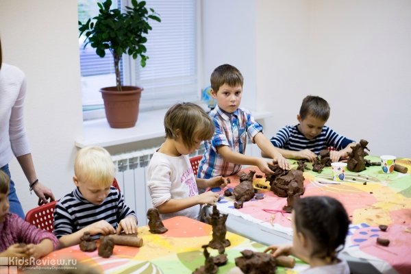 Academy Junior, тематические лагеря с погружением в англоязычную среду для детей 8-12 лет в Казани