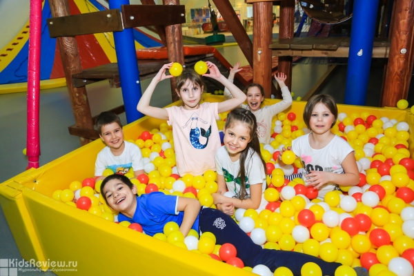 "Туса Джуса", центр активных развлечений для детей от 3 лет в ТК "Капитолий" на Севастопольском, Москва