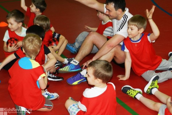 "Маленький чемпион", футбол для детей 3-7 лет на Нагорной, Москва