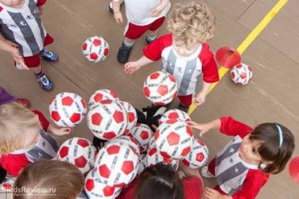 "Маленький чемпион", детская футбольная секция, футбол для детей 3-7 лет в Москве, ЮЗАО