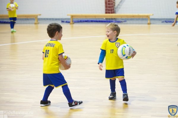 "Юниор", футбольная школа для детей от 2 до 10 лет на Озерова, Калининград