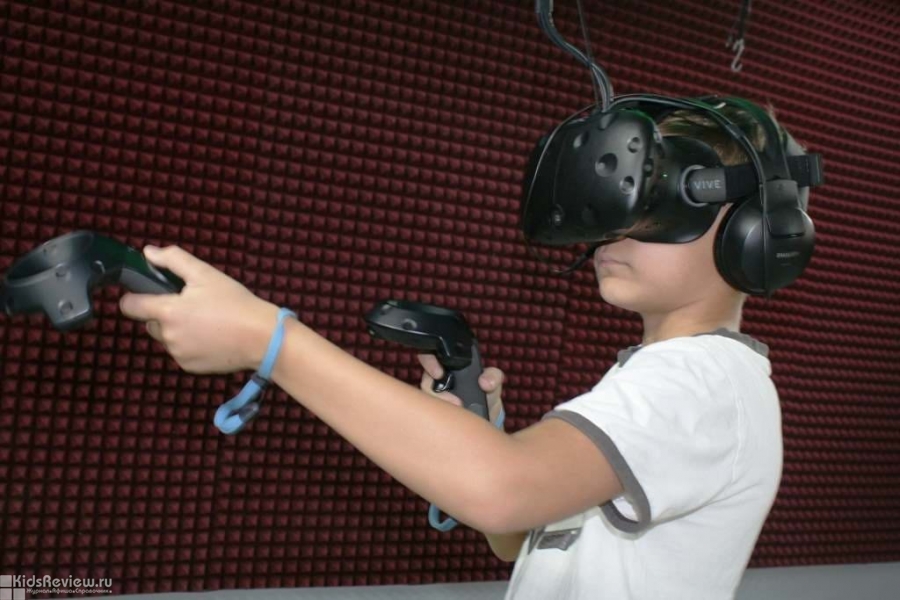 Vr москва играть. Аттракцион виртуальной реальности. Аттракционы виртуальной реальности в Москве. VR Home Академическая. Аттракционы виртуальной реальности в Москве для детей.