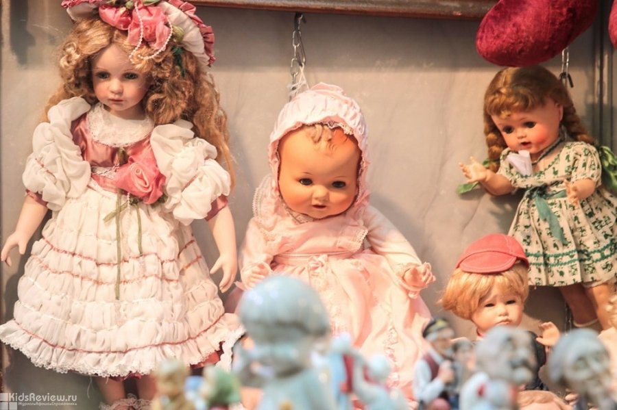 Куколка мир. Коллекционные куклы дети. Кукольный мир. Куклы 1830 годов. Кукольный мир одежда.